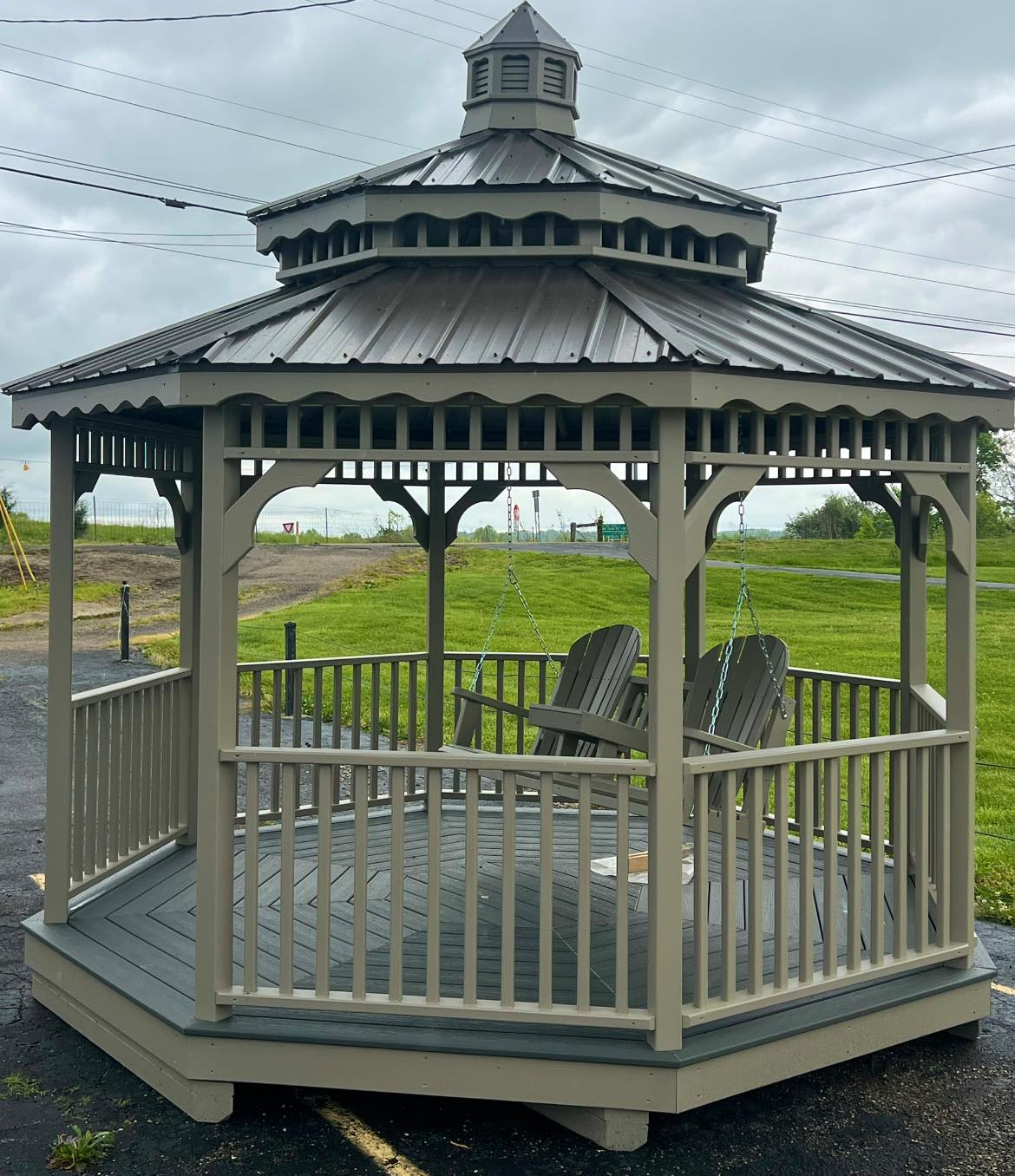 12' x 12' Spacious Outdoor Pavilion for Entertainment in Waverly, OH for sale in Waverly , OH