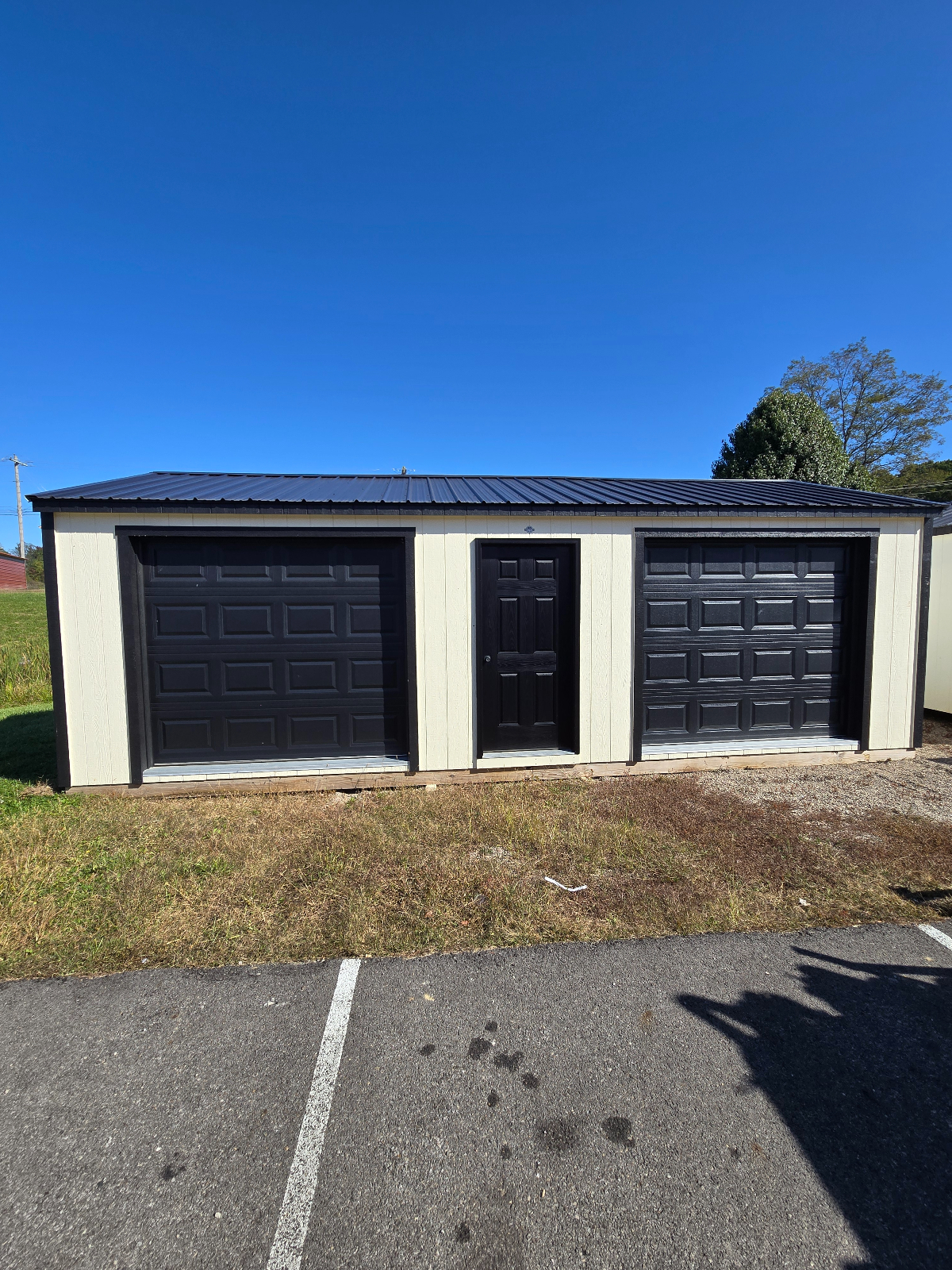 14' x 28' Spacious Multi-Vehicle Garage with A-Frame Roof in Wellston, OH for sale in Wellston, OH